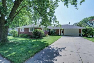 409 Maunesha Dr, Marshall, WI 53559