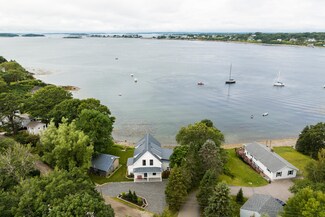 105 W Shore Dr, Harpswell, ME 04003
