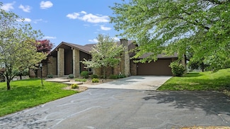 200 Cobb Rd, Aurora, IN 47001