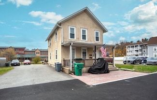 23 Ash St, Clinton, MA 01510