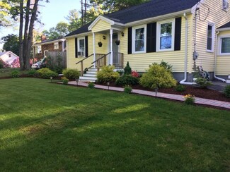 64 Davis St, Taunton, MA 02780