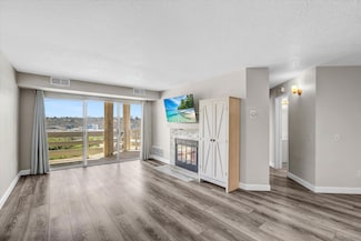 7027 Camino Degrazia Unit 201, San Diego, CA 92111