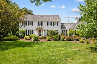5N870 E Ridgewood Dr, Saint Charles, IL 60175