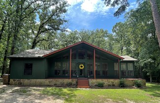 133 Lamplight Path, Holly Lake Ranch, TX 75765