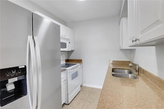 4635 Bayshore Dr Unit P4, Naples, FL 34112