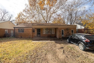 2827 S Washington St, Wichita, KS 67216
