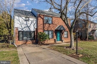1402 Chatham Rd, Camp Hill, PA 17011