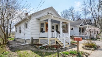 613 Turner Park Ct, Ann Arbor, MI 48103