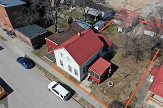 209 E 3rd St, Hermann, MO 65041