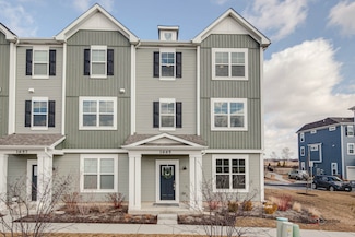 1665 Albany St, Grayslake, IL 60030
