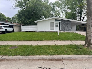 29592 Fairfax St, Southfield, MI 48076