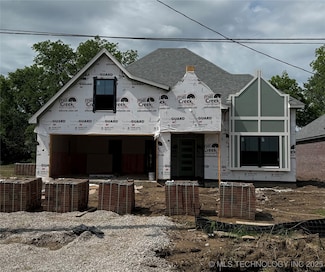 213 W Broadway St, Owasso, OK 74055