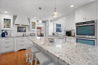 8 Penbrook Cir, Andover, MA 01810