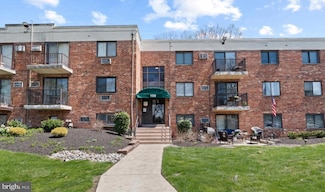 1575 W Street Rd Unit 118, Warminster, PA 18974