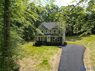 2 Jett Ct, Gum Spring, VA 23065