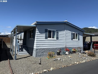 15889 Sunset Strip Unit 35, Brookings, OR 97415