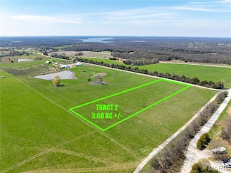 2 Harbortown Rd, Saline Township, MO 63456