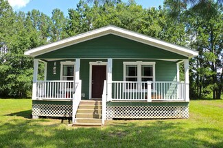 1366 Forest Island Dr NE, Townsend, GA 31331