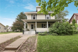 510 N Franklin St, Mondovi, WI 54755