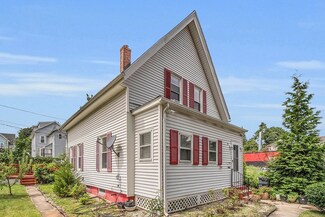 97 Piedmont St, Worcester, MA 01609