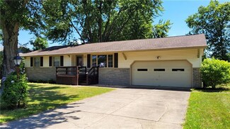 3421 Johnson Farm Dr, Canfield, OH 44406