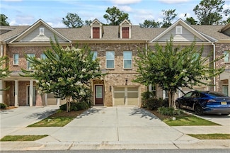 261 Mahone Dr, Lilburn, GA 30047
