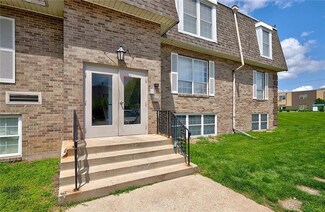 1100 E 6th St Unit 8, Des Moines, IA 50316