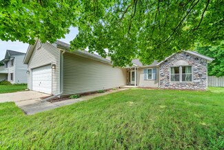 6345 Cedarbrook Dr, Kalamazoo, MI 49048