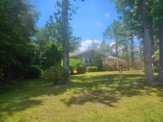 866 N Brewster Rd, Vineland, NJ 08361