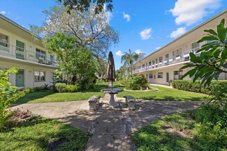 5815 18th St N Unit 16, Saint Petersburg, FL 33714