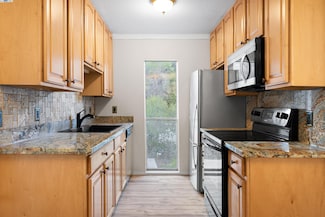 150 Sharene Ln Unit 210, Walnut Creek, CA 94596