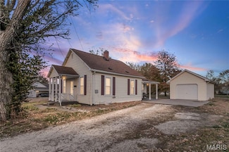 713 Harrison St, Jerseyville, IL 62052