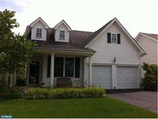 22 Labaw Dr, Cranbury, NJ 08512
