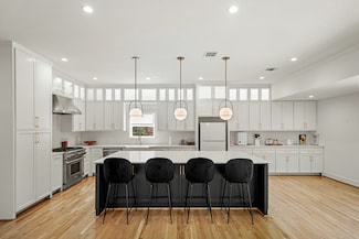 5630 Lymbar Dr, Houston, TX 77096