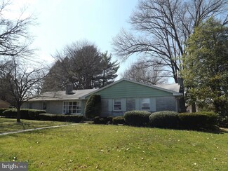 13 Pennwood Rd, Lebanon, PA 17042