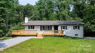 520 Hickory St, Hudson, NC 28638