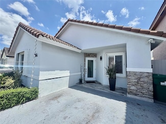 11512 SW 6th St, Miami, FL 33174