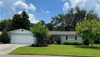 1515 Leslie Dr, Lakeland, FL 33801