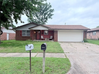 4822 S Bermuda Ave W, Sand Springs, OK 74063