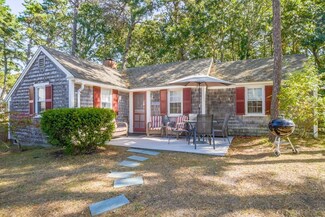 18 Ocean Park E, Dennis, MA 02639