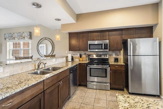 2800 Green Mountain Dr Unit 230, Branson, MO 65616