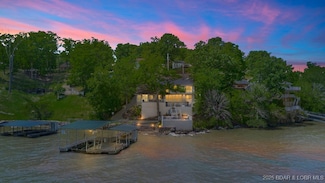 88 Winding Ashley Ln, Sunrise Beach, MO 65079