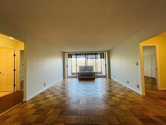 99 Pond Ave Unit 521, Brookline, MA 02445
