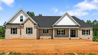 1338 Forsyth Rd, Kernersville, NC 27284
