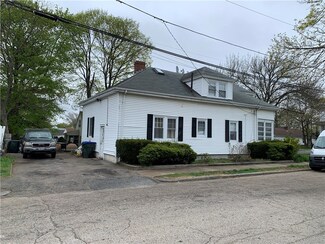 99 Farm St, Providence, RI 02908