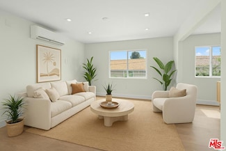 420 S Sepulveda Blvd Unit 24, Los Angeles, CA 90049