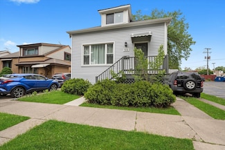 3534 Clarence Ave, Berwyn, IL 60402