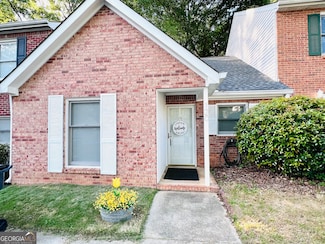 120 Williamsburg Way, Fayetteville, GA 30214
