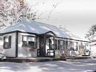 5 Macdougal St, Kittery, ME 03904