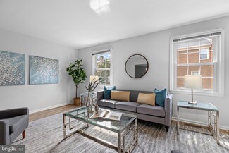 2662 Centennial Ct, Alexandria, VA 22311
